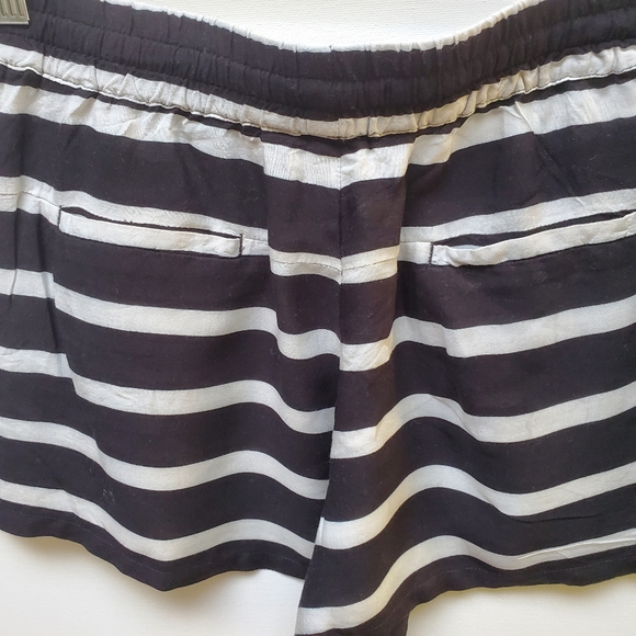 French Connection Black And White Striped Shorts - Picture 3 of 5